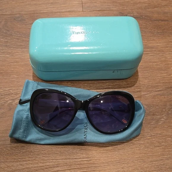 COPY - Tiffany & company rhinestone sunglasses & case - Picture 2 of 4